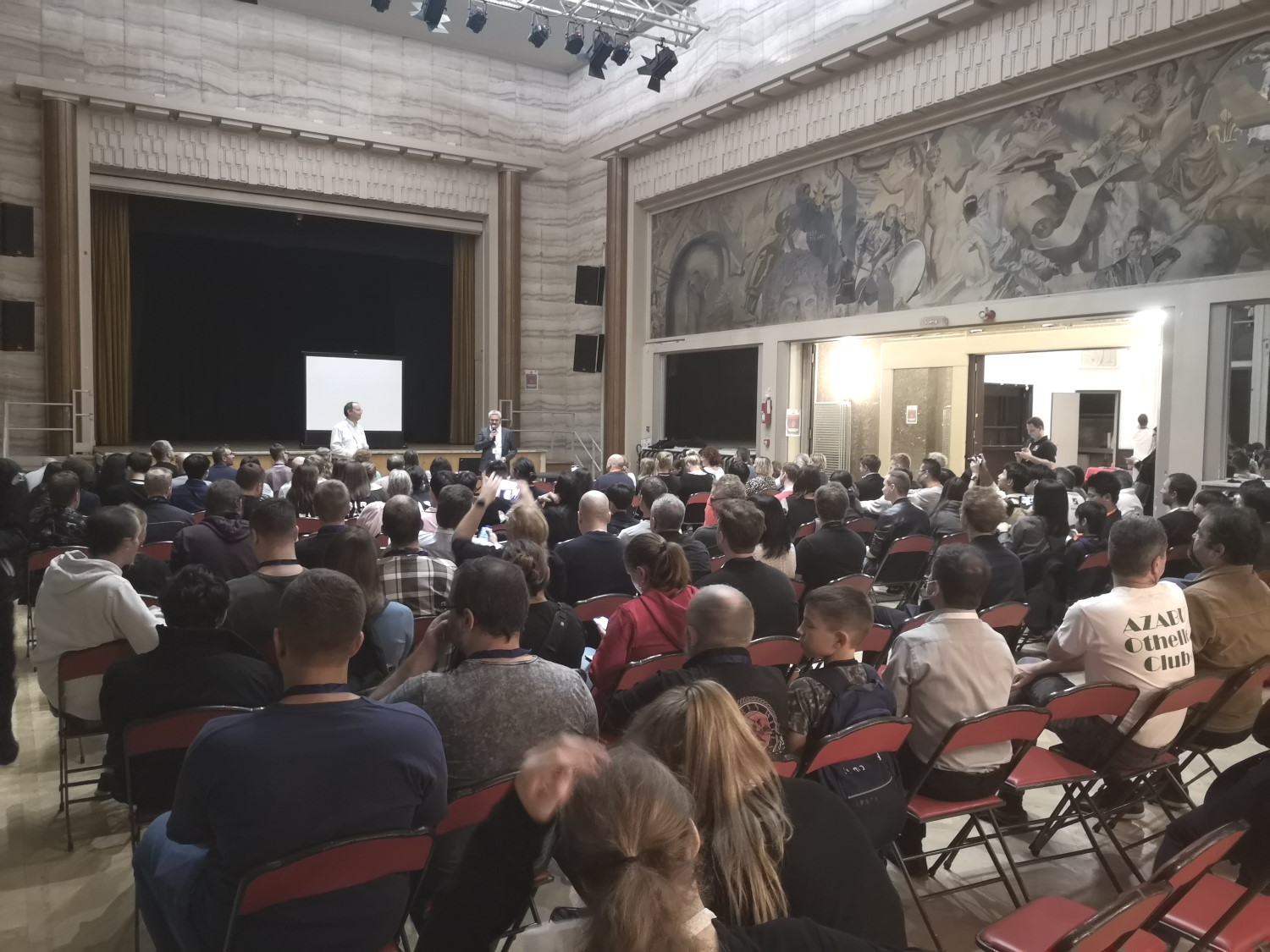 Briefing &agrave; la Mairie du 14e &agrave; Paris. Des retrouvailles &eacute;mouvantes apr&egrave;s presque trois ans de pand&eacute;mie.